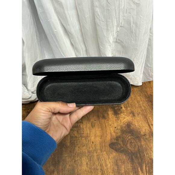 Oakley Black Authentic Hard Shell Eyeglass Case Protective Clam Shell CASE ONLY - Picture 8 of 10